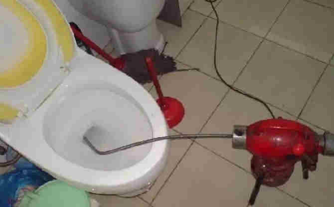 祥云马桶通下水